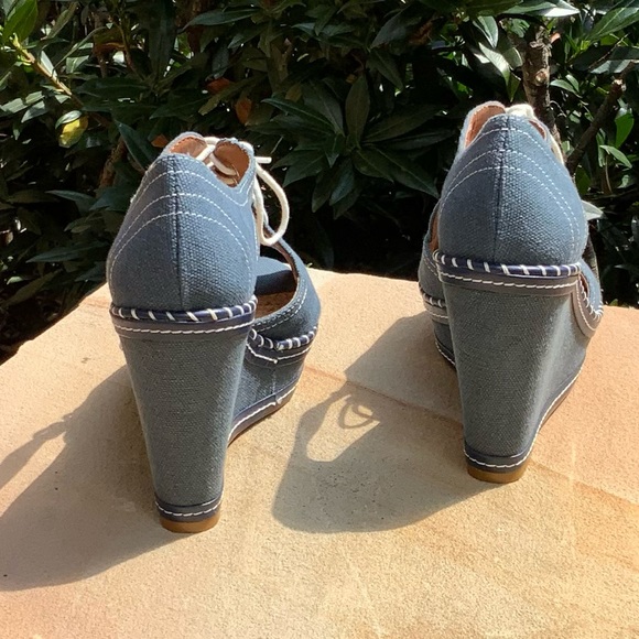 Gianni Bini Tie Up Heels - Picture 8 of 9